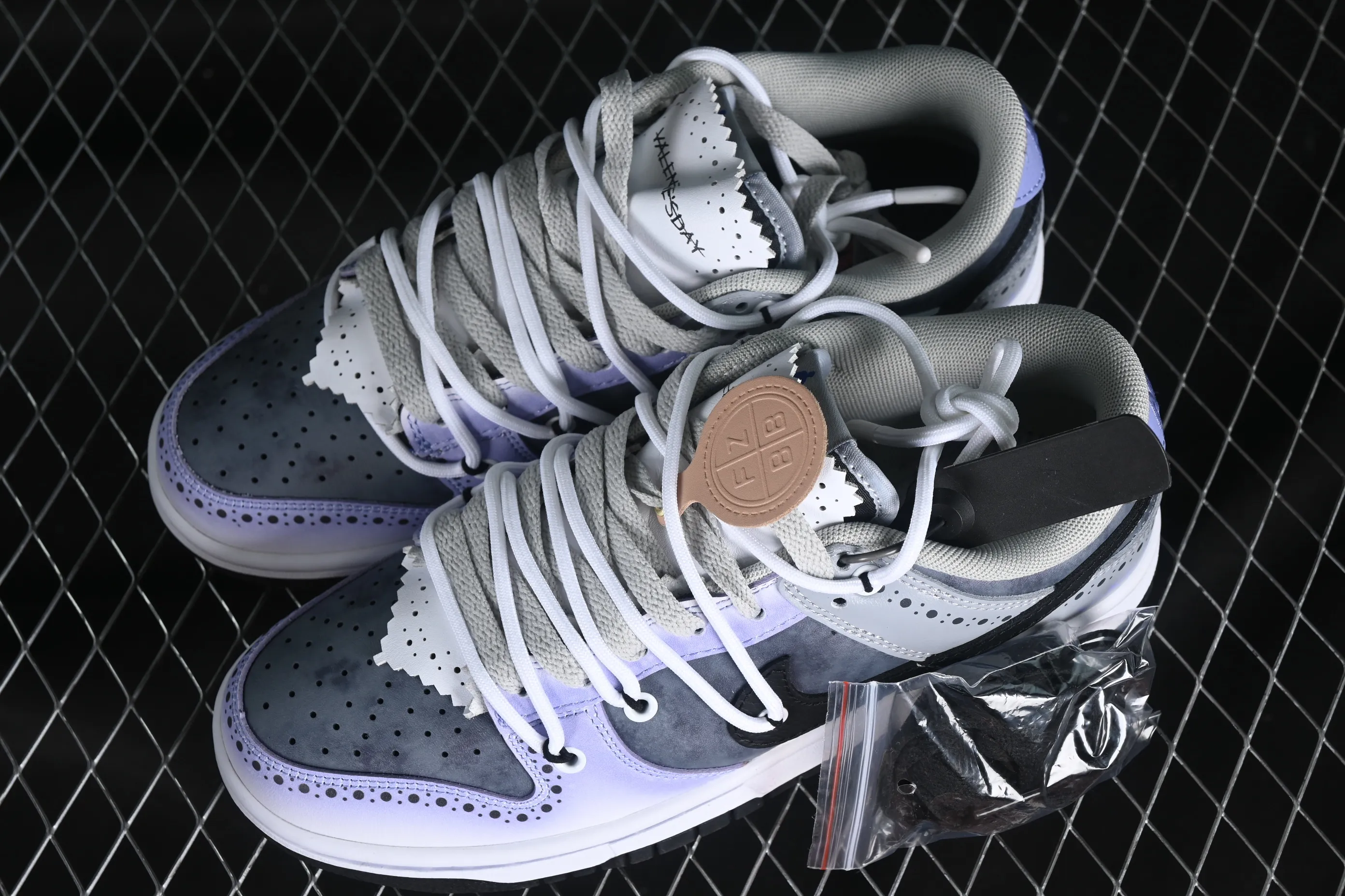 All categories Nk SB Dunk series Nk SB Dunk Low low-top sneakers Special offer Nk Dunk Low Fzbb Little Daisy Valentine's Day gift box Y2K splash ink tie-dye Single noble SB strap low-top casual sneakers DD3363-002